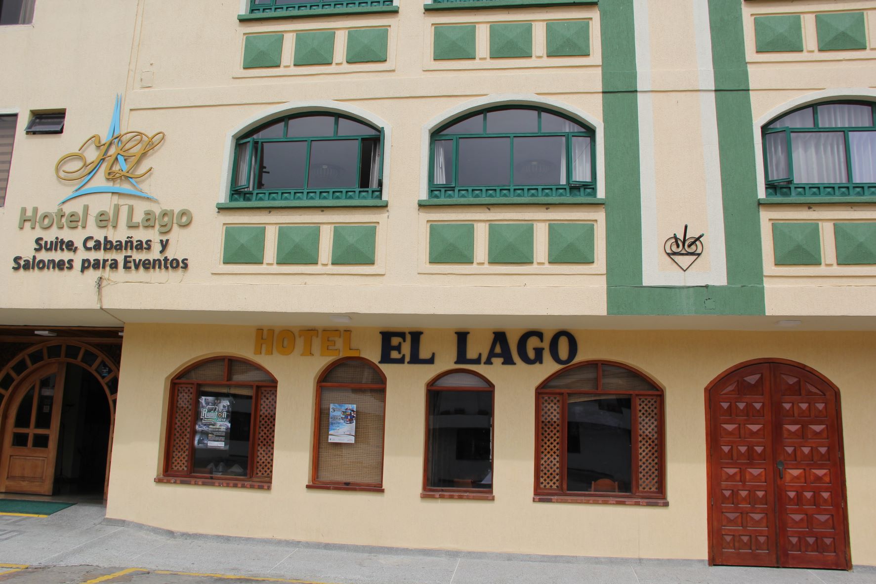 Hotel El Lago